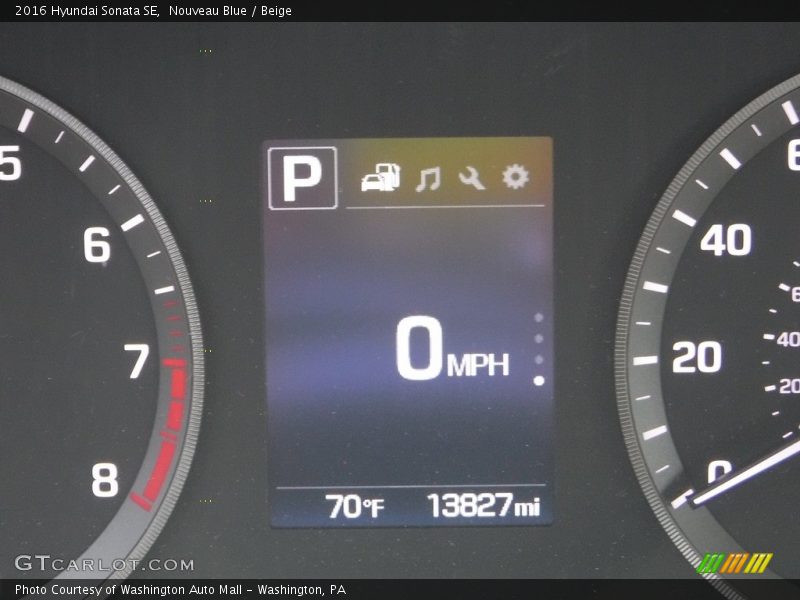 Nouveau Blue / Beige 2016 Hyundai Sonata SE