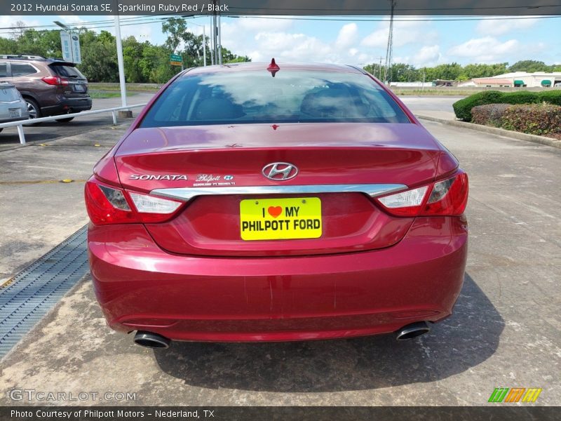 Sparkling Ruby Red / Black 2012 Hyundai Sonata SE