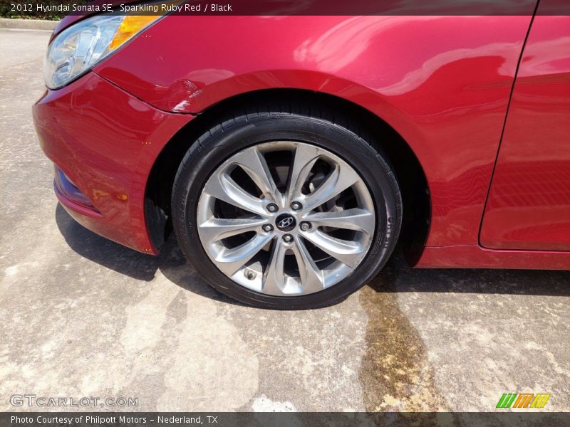 Sparkling Ruby Red / Black 2012 Hyundai Sonata SE