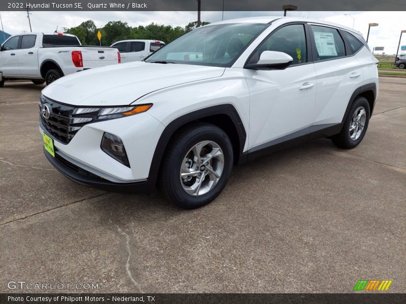Quartz White / Black 2022 Hyundai Tucson SE