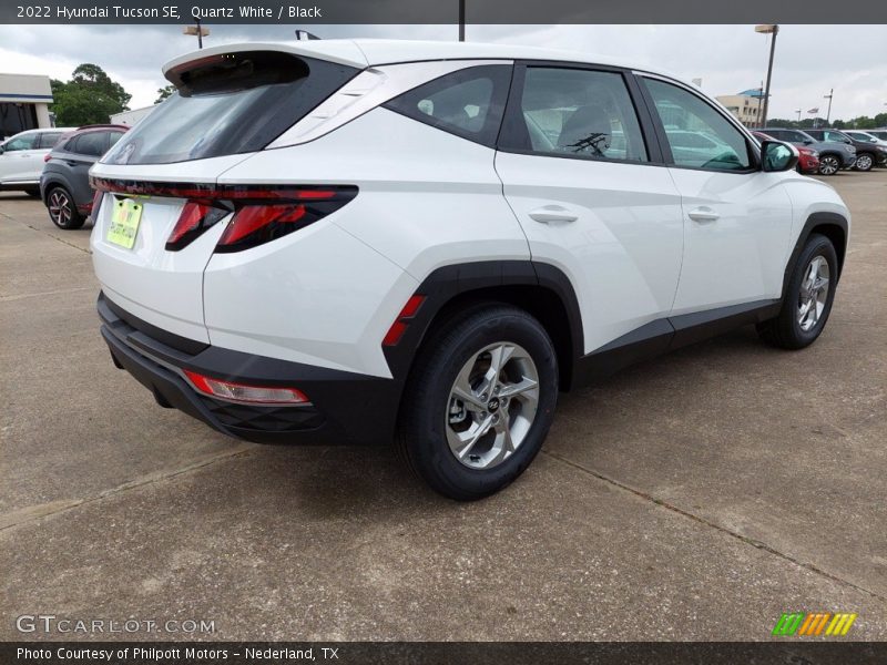 Quartz White / Black 2022 Hyundai Tucson SE