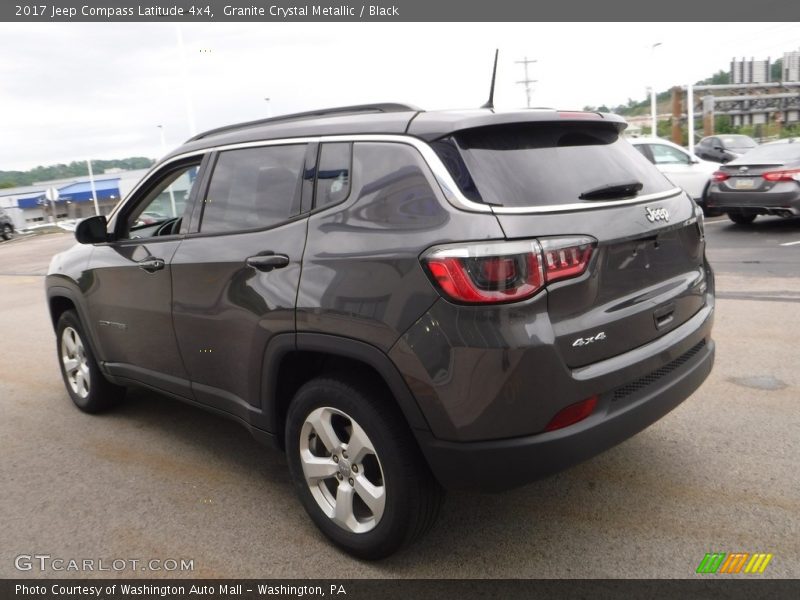 Granite Crystal Metallic / Black 2017 Jeep Compass Latitude 4x4