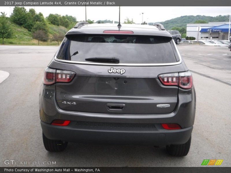 Granite Crystal Metallic / Black 2017 Jeep Compass Latitude 4x4