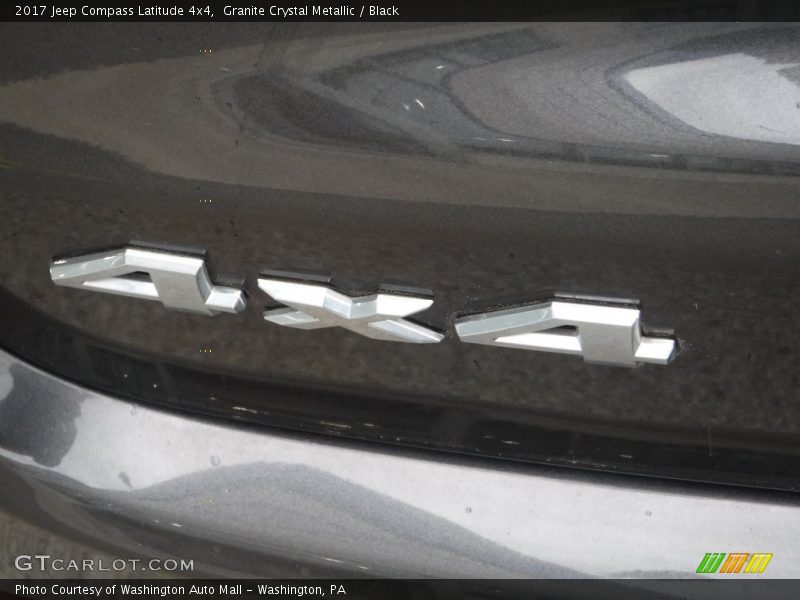 Granite Crystal Metallic / Black 2017 Jeep Compass Latitude 4x4