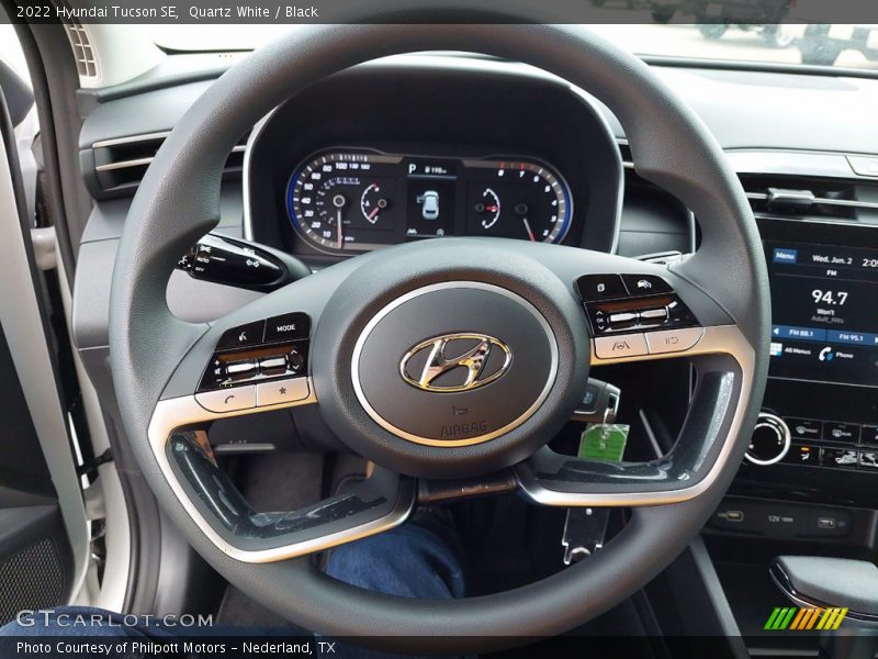 Quartz White / Black 2022 Hyundai Tucson SE