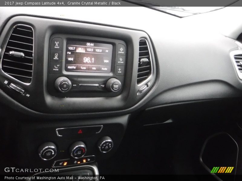 Granite Crystal Metallic / Black 2017 Jeep Compass Latitude 4x4