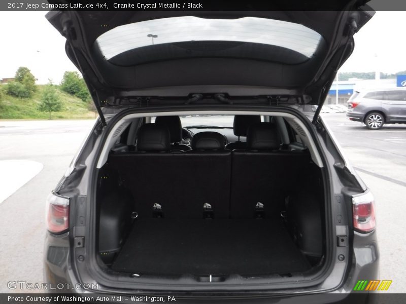 Granite Crystal Metallic / Black 2017 Jeep Compass Latitude 4x4