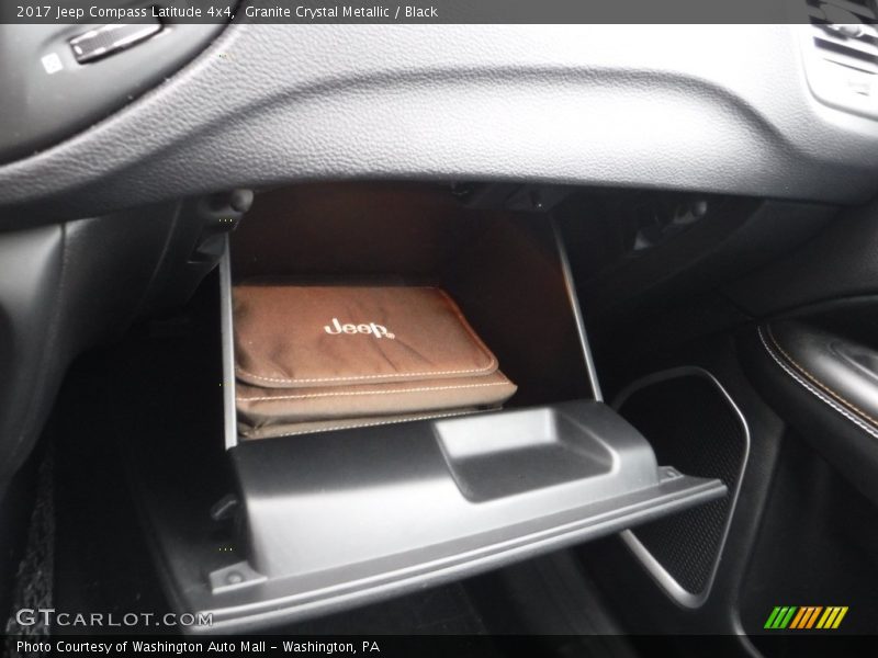 Granite Crystal Metallic / Black 2017 Jeep Compass Latitude 4x4