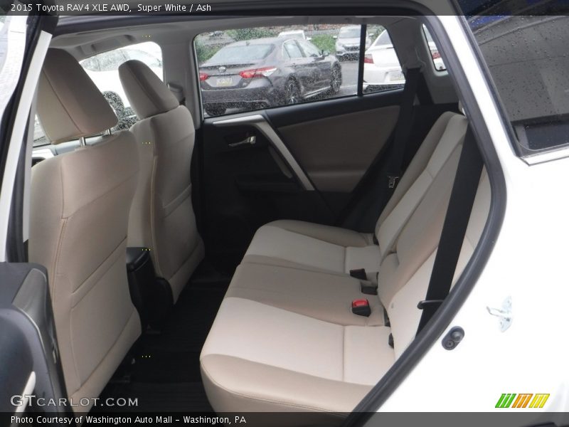 Super White / Ash 2015 Toyota RAV4 XLE AWD
