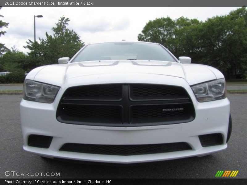Bright White / Black 2011 Dodge Charger Police