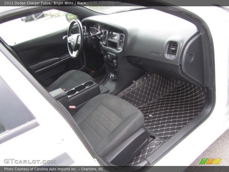 Bright White / Black 2011 Dodge Charger Police