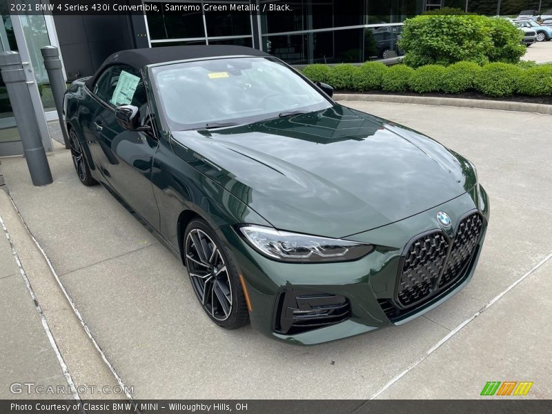 Front 3/4 View of 2021 4 Series 430i Convertible