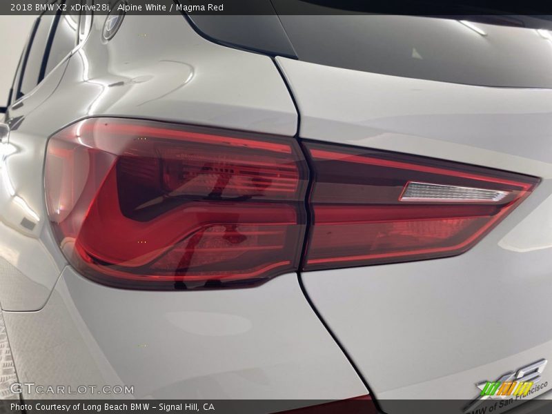 Alpine White / Magma Red 2018 BMW X2 xDrive28i