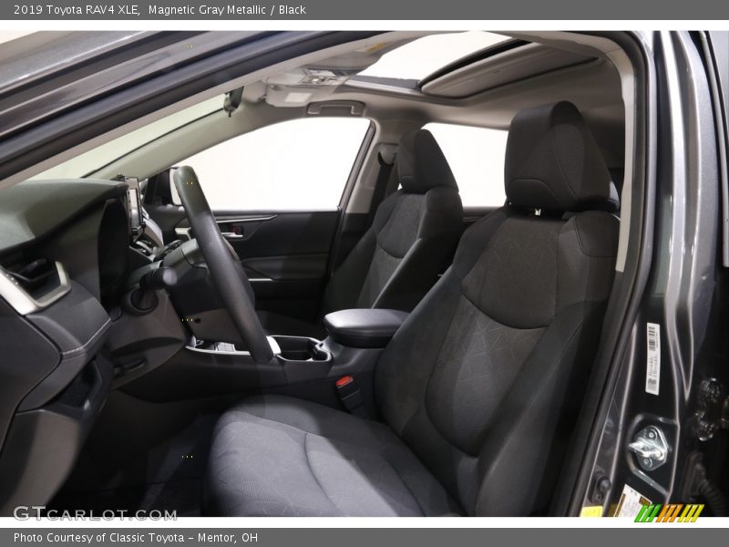 Magnetic Gray Metallic / Black 2019 Toyota RAV4 XLE