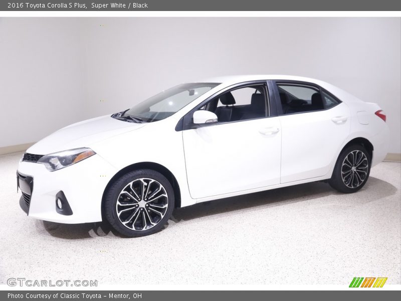 Super White / Black 2016 Toyota Corolla S Plus
