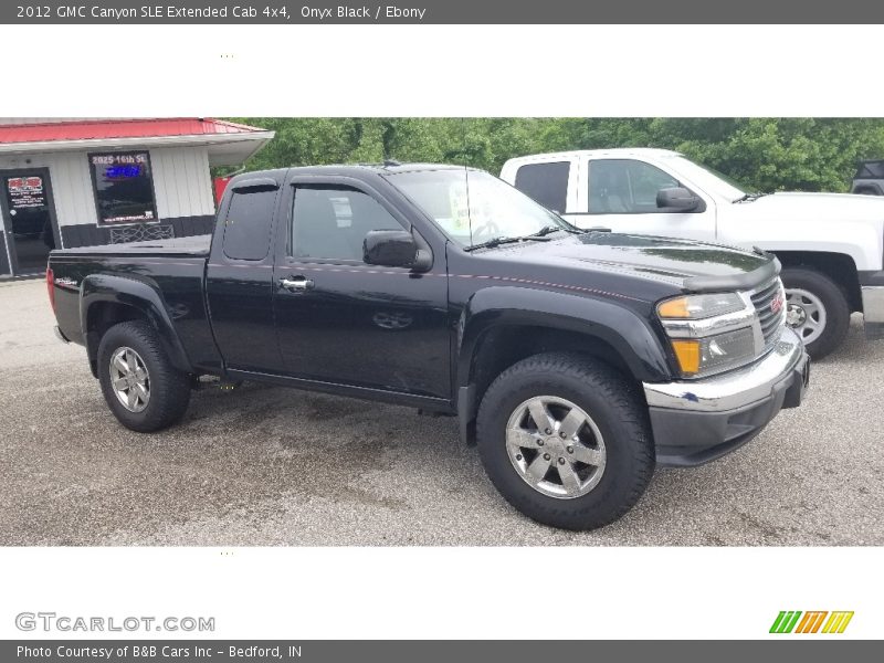 Front 3/4 View of 2012 Canyon SLE Extended Cab 4x4