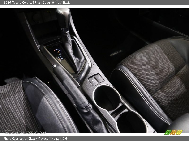 Super White / Black 2016 Toyota Corolla S Plus