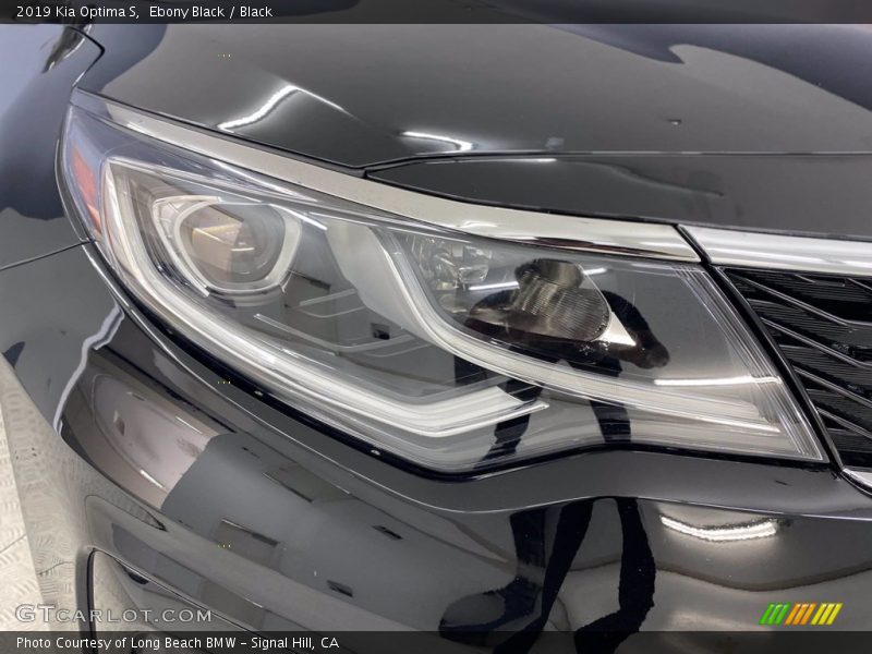 Ebony Black / Black 2019 Kia Optima S