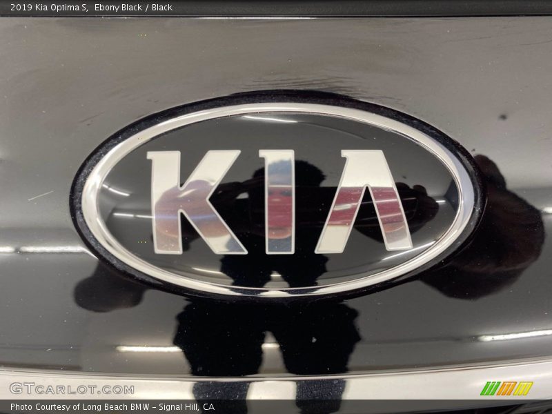 Ebony Black / Black 2019 Kia Optima S