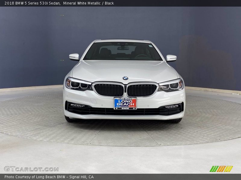 Mineral White Metallic / Black 2018 BMW 5 Series 530i Sedan