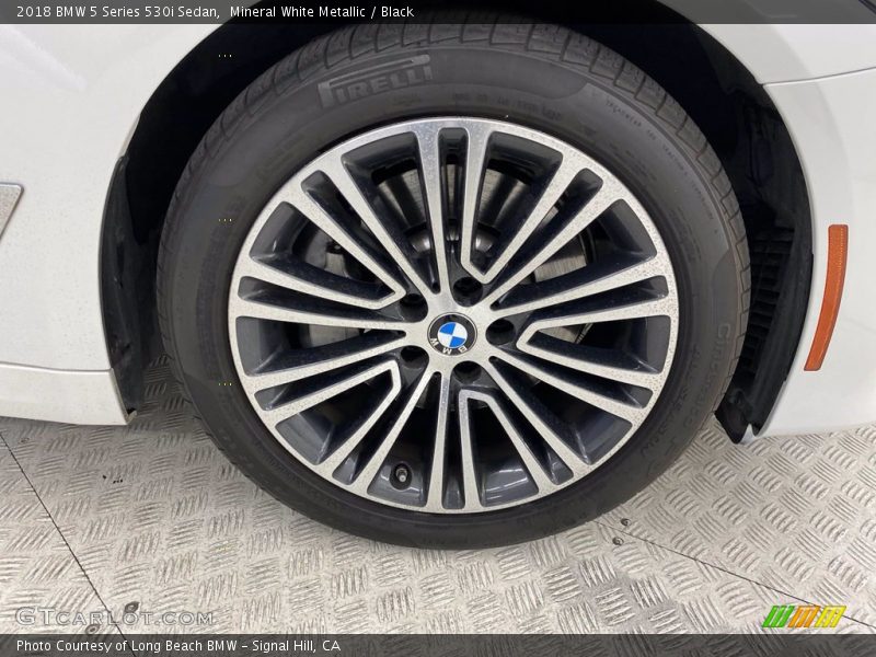 Mineral White Metallic / Black 2018 BMW 5 Series 530i Sedan