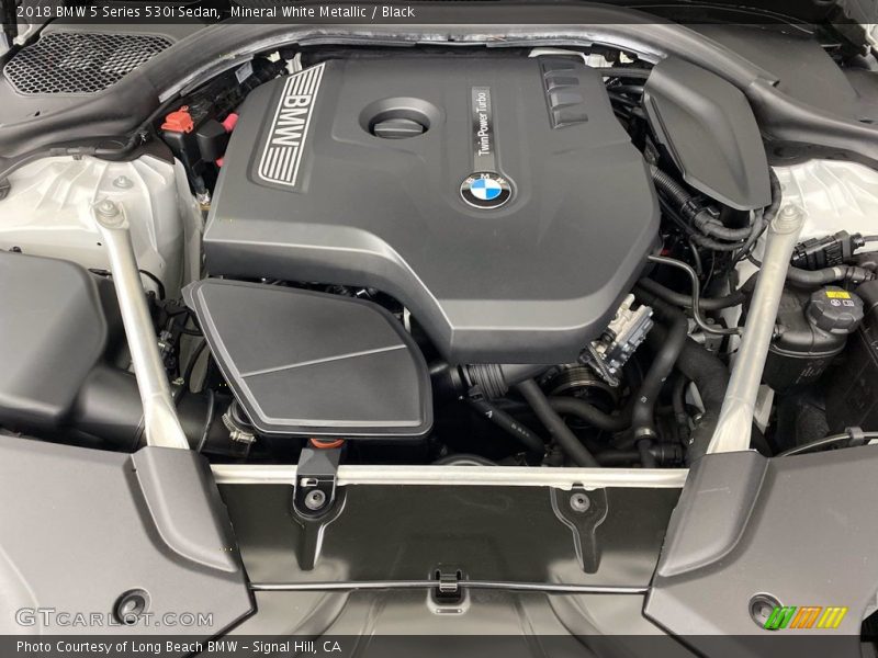 Mineral White Metallic / Black 2018 BMW 5 Series 530i Sedan