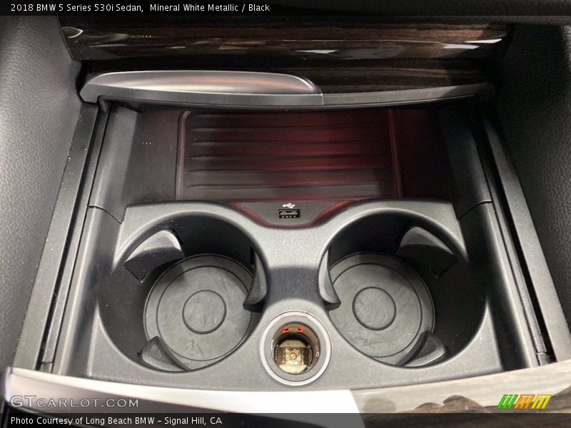 Mineral White Metallic / Black 2018 BMW 5 Series 530i Sedan