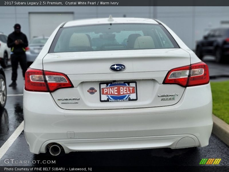 Crystal White Pearl / Warm Ivory 2017 Subaru Legacy 2.5i Premium