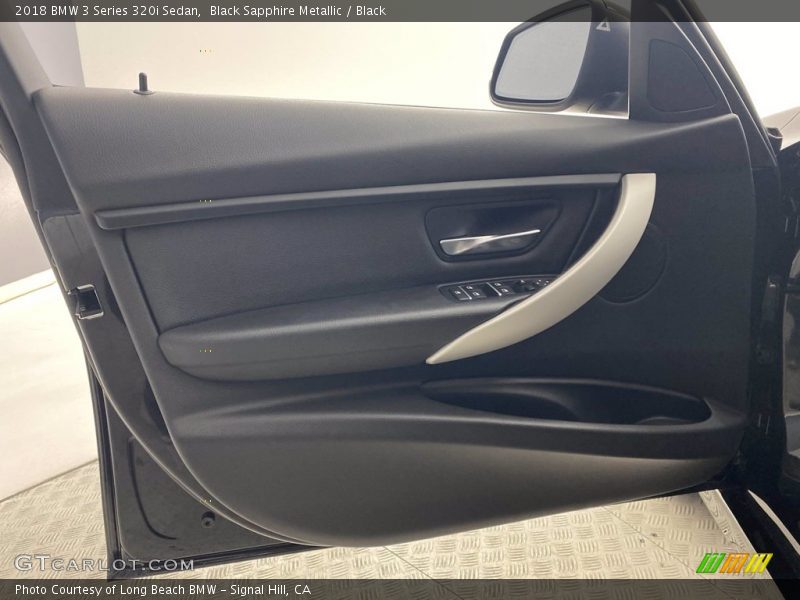 Black Sapphire Metallic / Black 2018 BMW 3 Series 320i Sedan