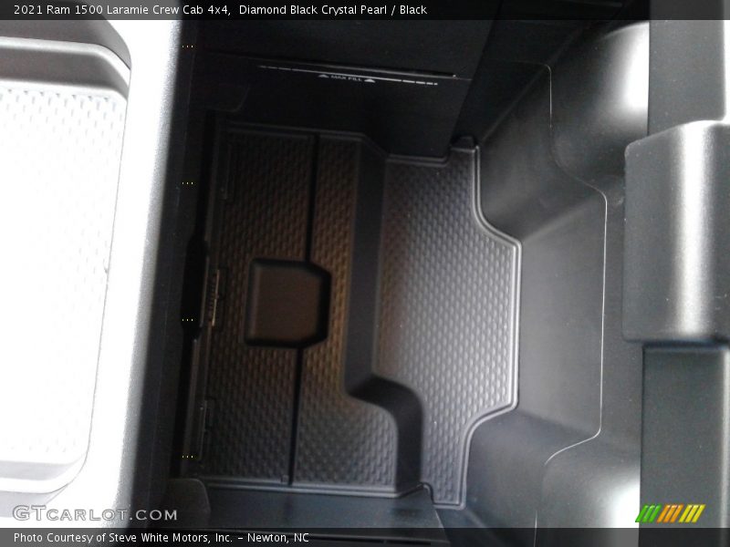 Diamond Black Crystal Pearl / Black 2021 Ram 1500 Laramie Crew Cab 4x4