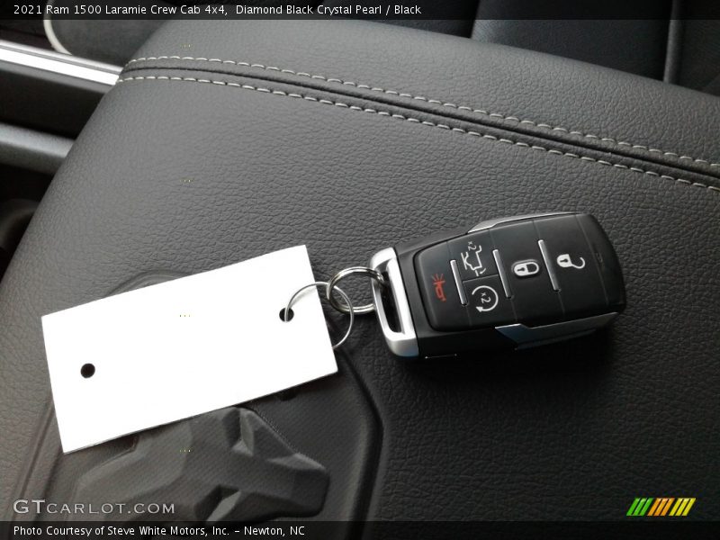 Diamond Black Crystal Pearl / Black 2021 Ram 1500 Laramie Crew Cab 4x4