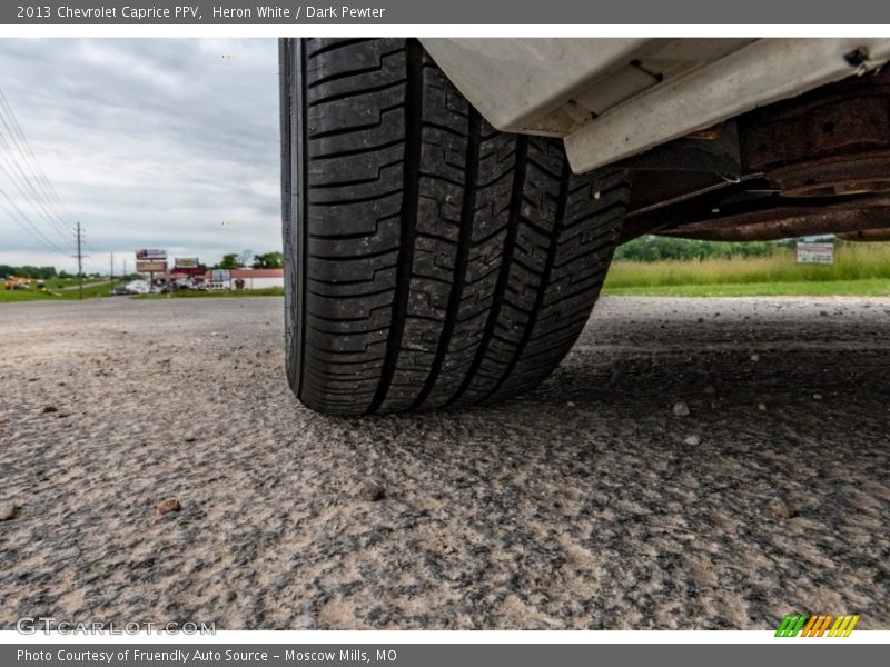 Heron White / Dark Pewter 2013 Chevrolet Caprice PPV