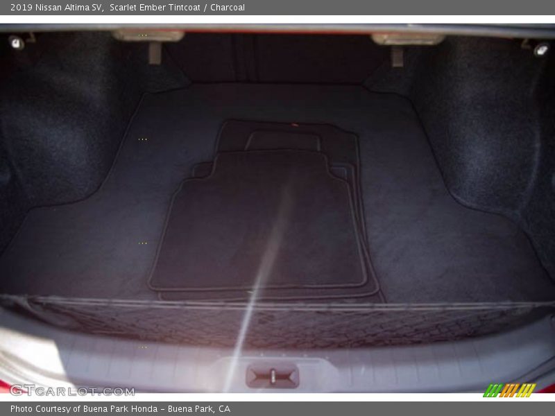 Scarlet Ember Tintcoat / Charcoal 2019 Nissan Altima SV