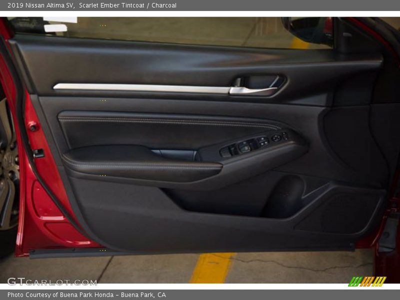 Scarlet Ember Tintcoat / Charcoal 2019 Nissan Altima SV