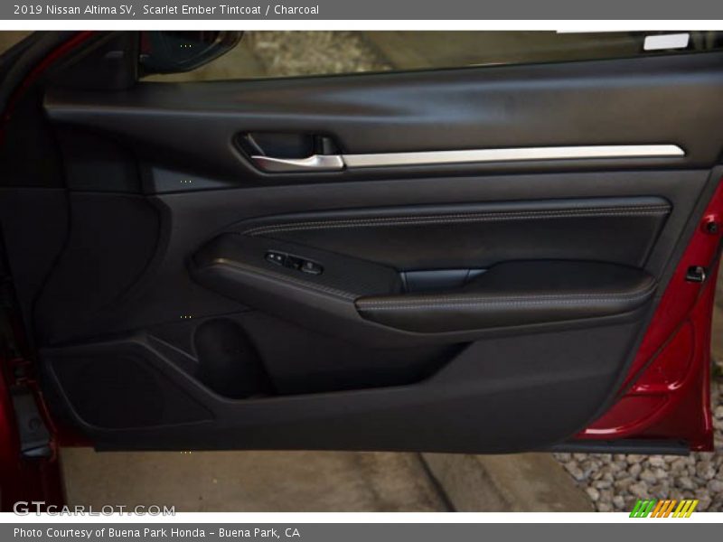 Scarlet Ember Tintcoat / Charcoal 2019 Nissan Altima SV