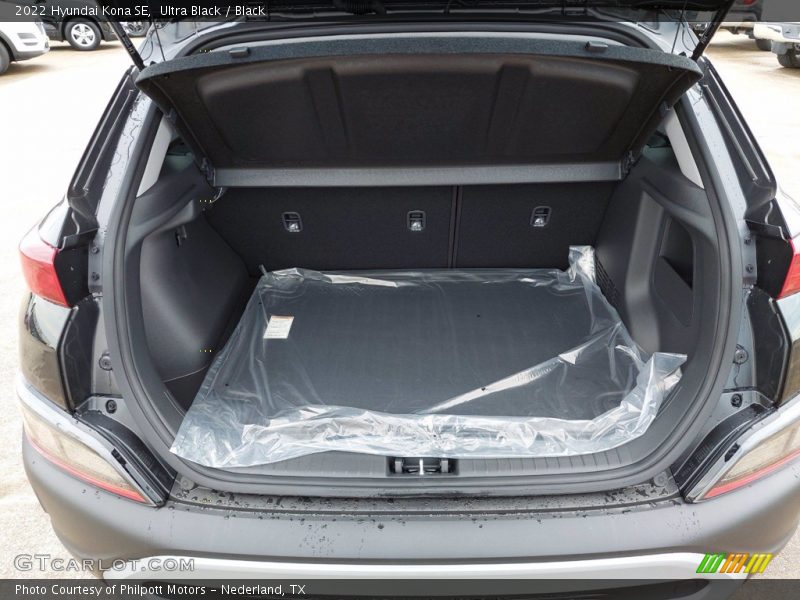  2022 Kona SE Trunk