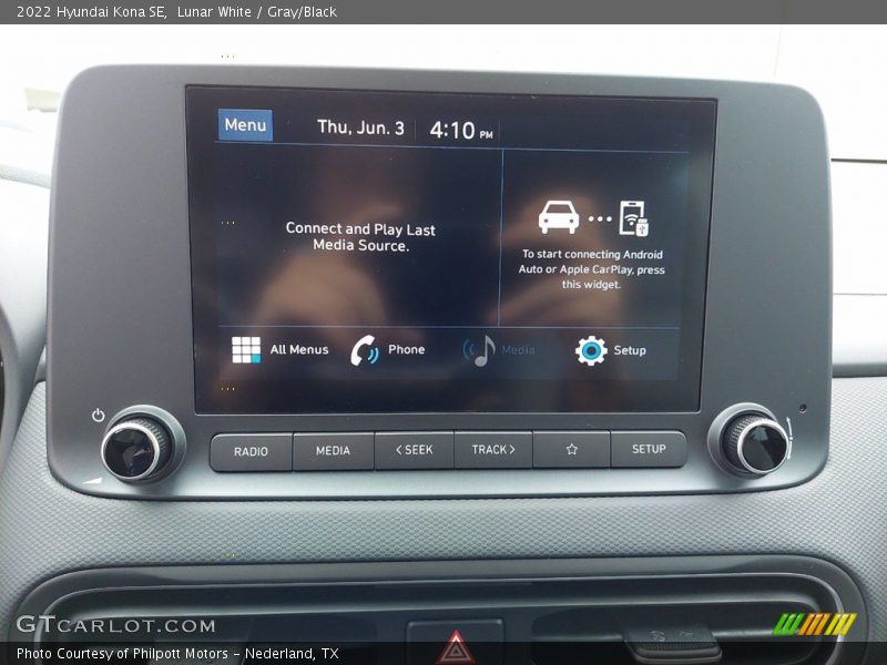 Controls of 2022 Kona SE