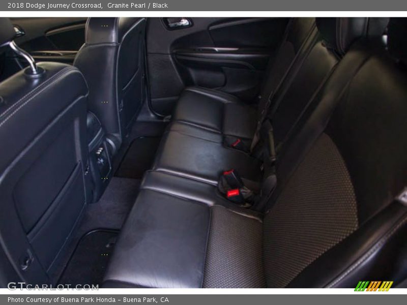 Granite Pearl / Black 2018 Dodge Journey Crossroad