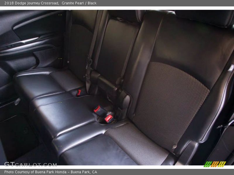 Granite Pearl / Black 2018 Dodge Journey Crossroad