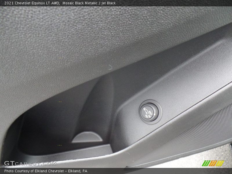 Mosaic Black Metallic / Jet Black 2021 Chevrolet Equinox LT AWD