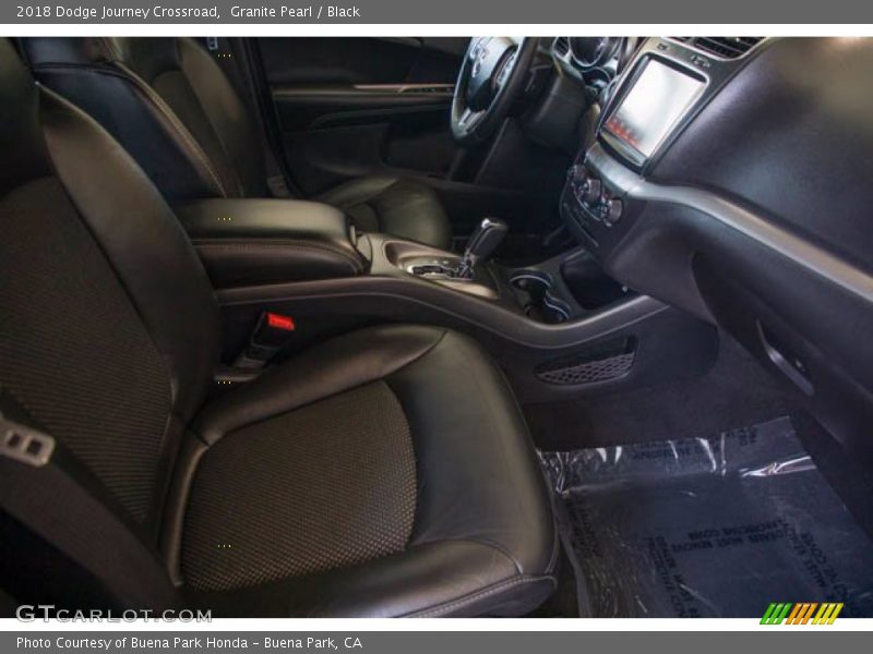 Granite Pearl / Black 2018 Dodge Journey Crossroad