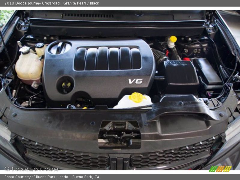 Granite Pearl / Black 2018 Dodge Journey Crossroad