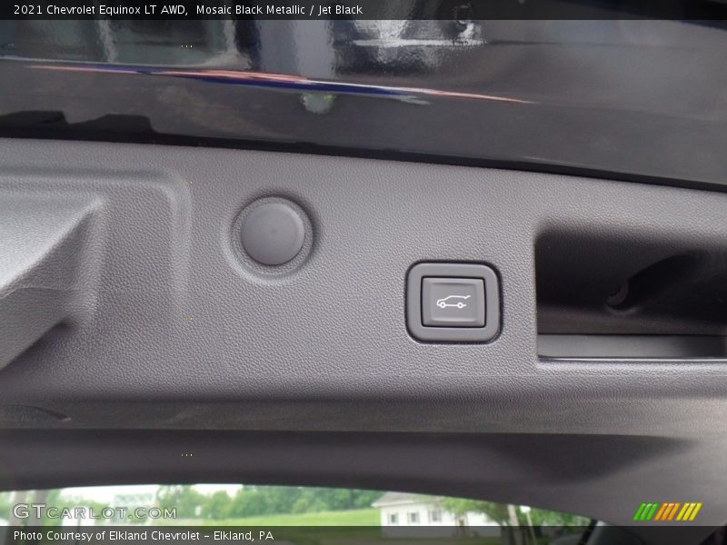Mosaic Black Metallic / Jet Black 2021 Chevrolet Equinox LT AWD