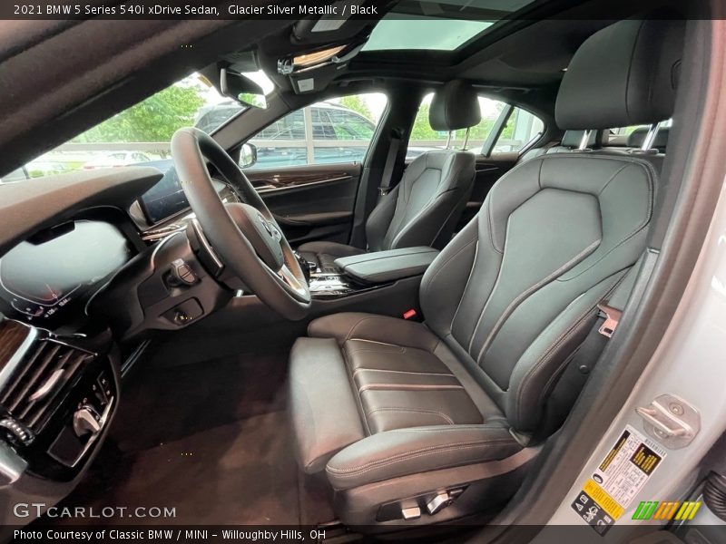 Front Seat of 2021 5 Series 540i xDrive Sedan