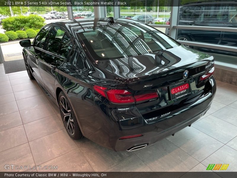 Black Sapphire Metallic / Black 2021 BMW 5 Series 540i xDrive Sedan