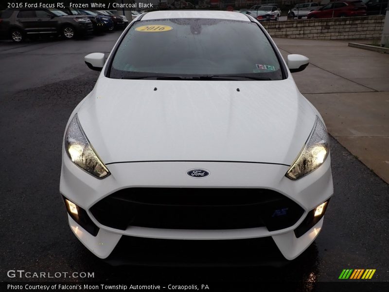 Frozen White / Charcoal Black 2016 Ford Focus RS