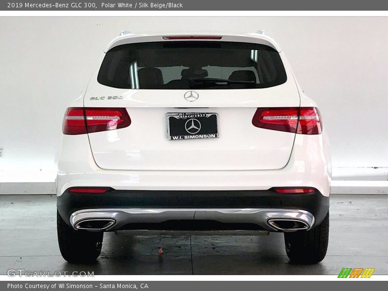Polar White / Silk Beige/Black 2019 Mercedes-Benz GLC 300