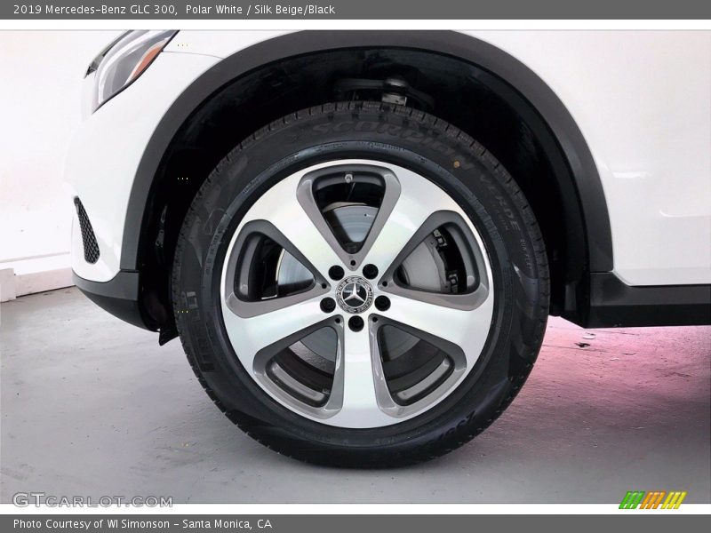Polar White / Silk Beige/Black 2019 Mercedes-Benz GLC 300