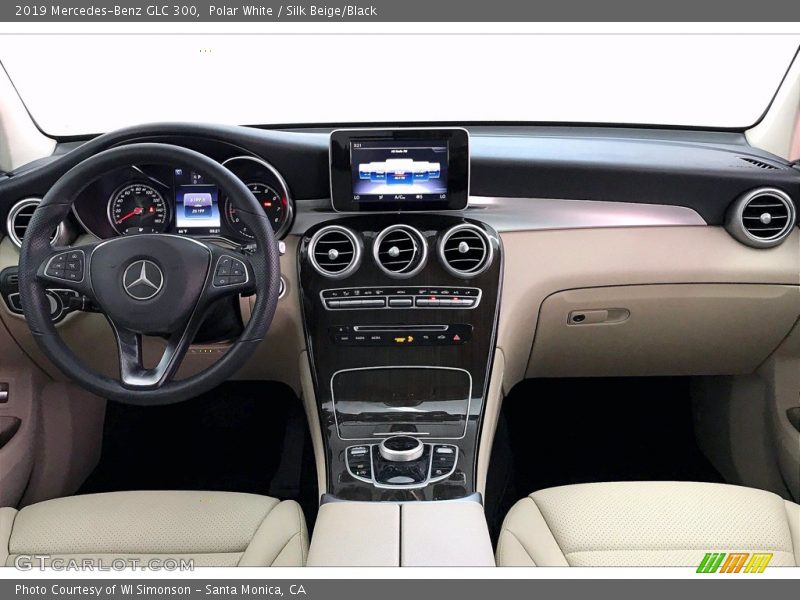 Polar White / Silk Beige/Black 2019 Mercedes-Benz GLC 300