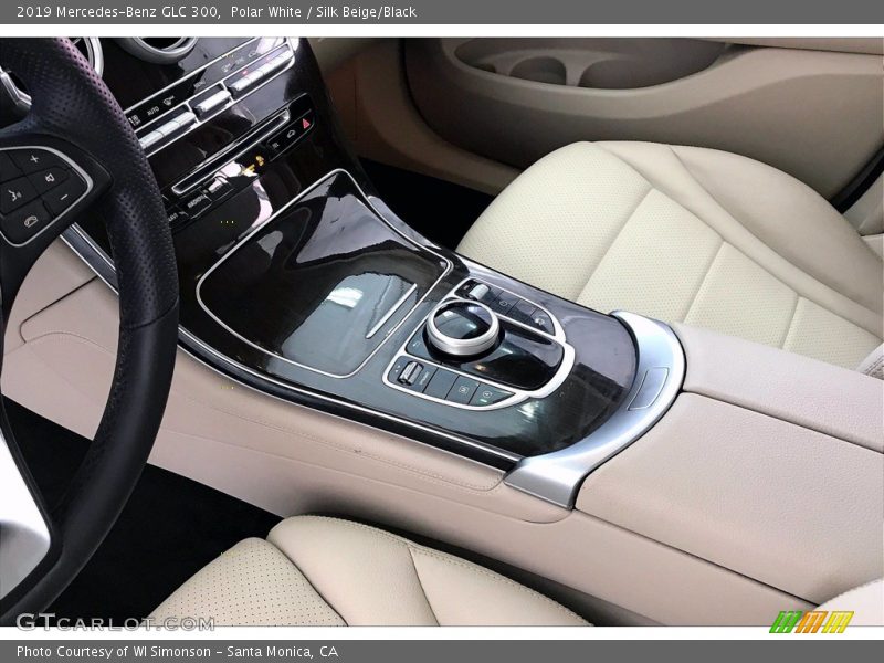 Polar White / Silk Beige/Black 2019 Mercedes-Benz GLC 300